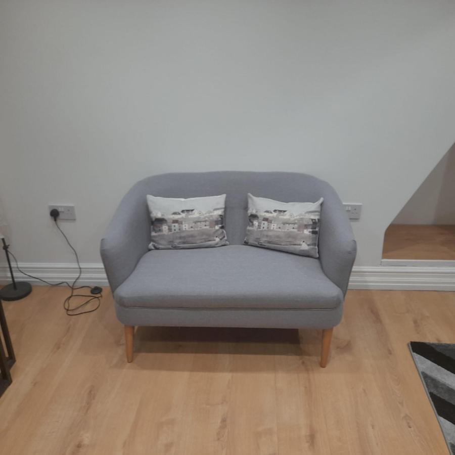 Beautiful Loft With En-Suit In A Family House, London Eksteriør billede